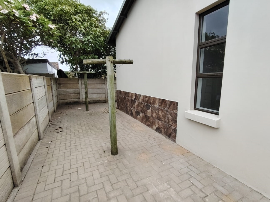 3 Bedroom Property for Sale in Hartenbos Central Western Cape